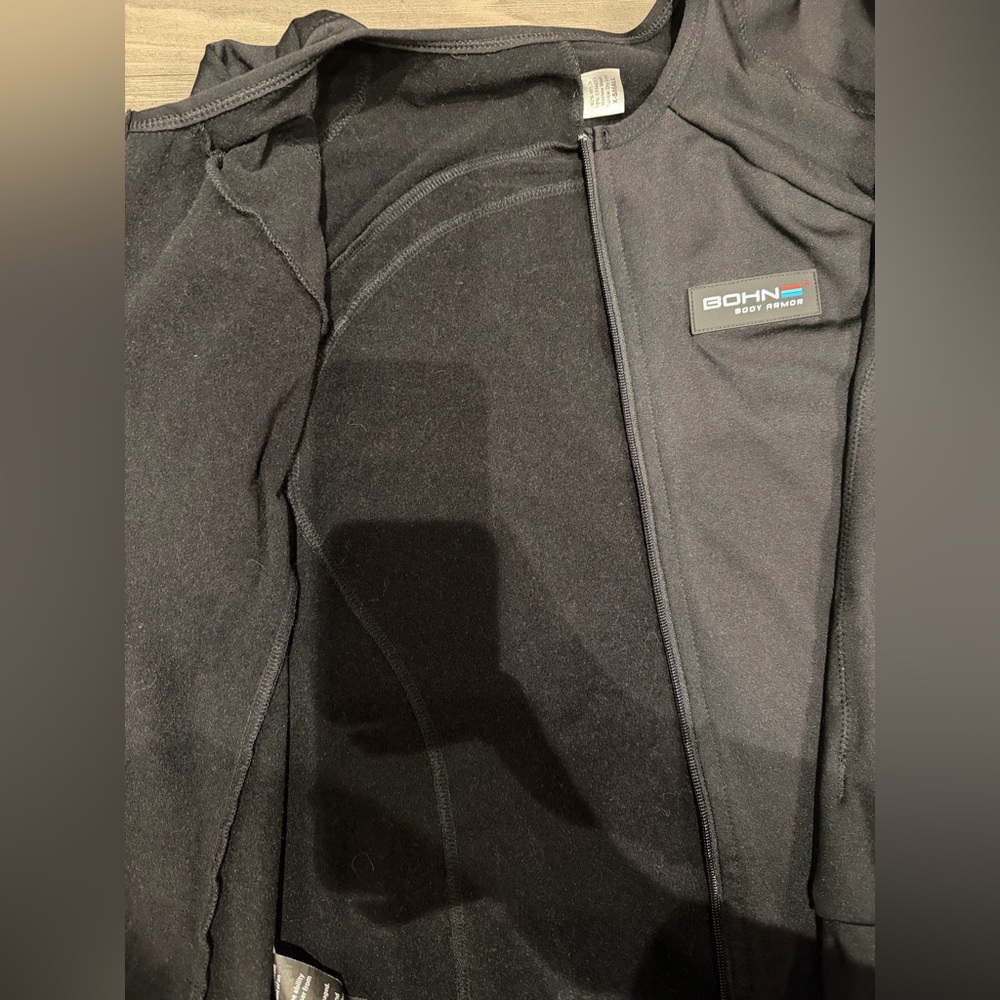 DONATING SOON- BOHN BODY ARMOR Performance Thermal Armored Motorcycle Shirt - Picture 5 of 7